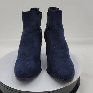Attention Allexina Navy Lug Sole Pull-on Chelsea Bootie 6